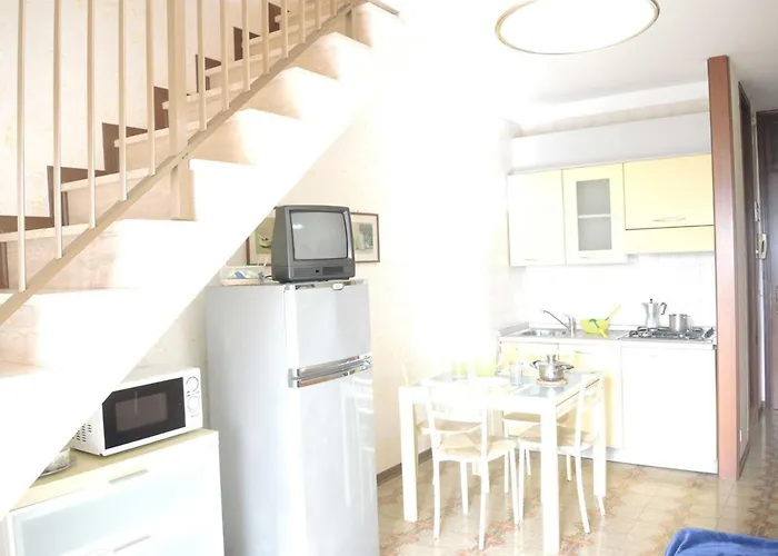 Flat With Terrace-beahost شقة *