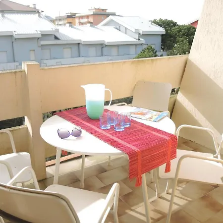 Flat With Terrace-beahost דירה