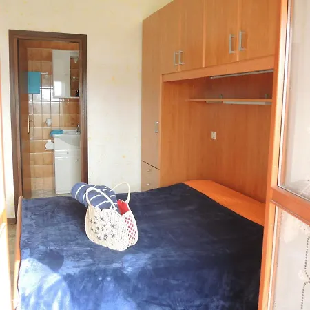 Flat With Terrace-beahost דירה *