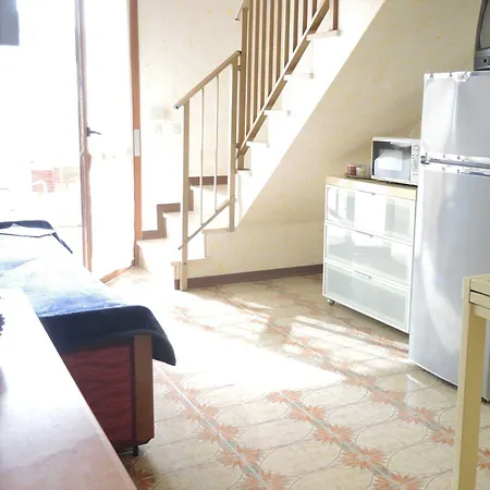 Flat With Terrace-beahost